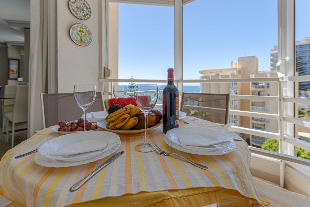Wonderful With Sea Views Benalmádena